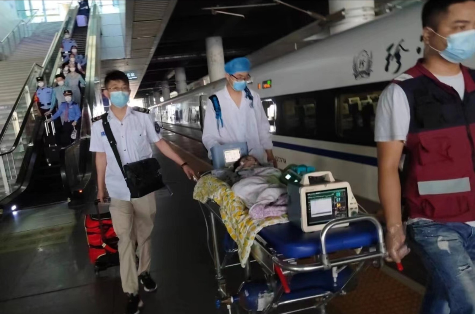 呼玛县高铁转运公司